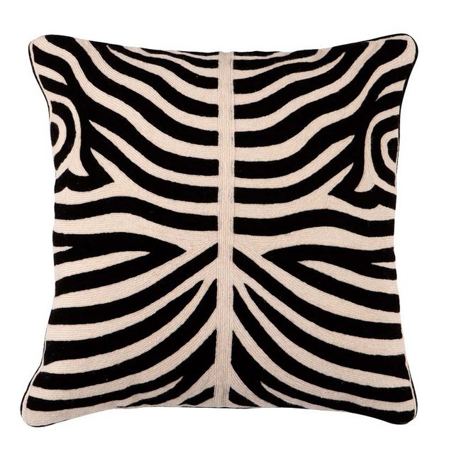 Подушка Eichholtz Zebra Black на VALLES.TOP