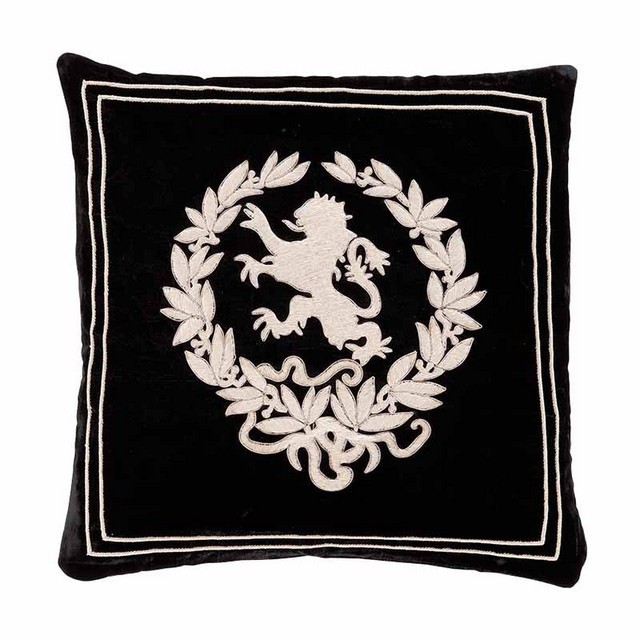 Подушка Eichholtz Baronesa S на VALLES.TOP