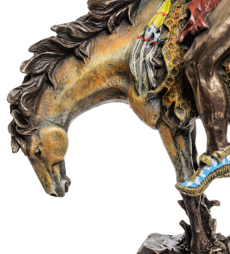 Статуэтка Veronese Индеец с трофеем WS-493 на VALLES.TOP