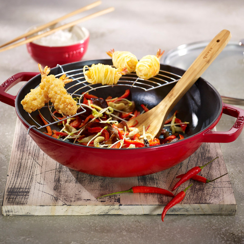 Вок STAUB с крышкой, диаметр 30 см на VALLES.TOP