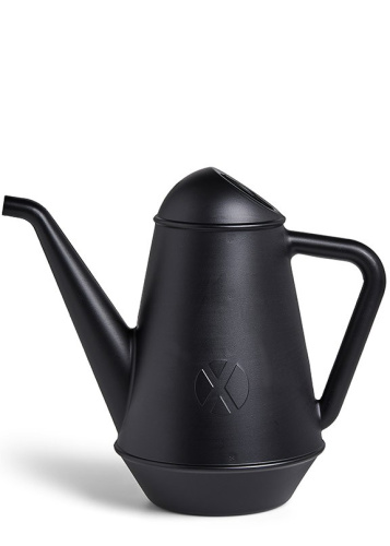 Дизайнерская лейка для цветов 6 л. Butler Black Xala на VALLES.TOP