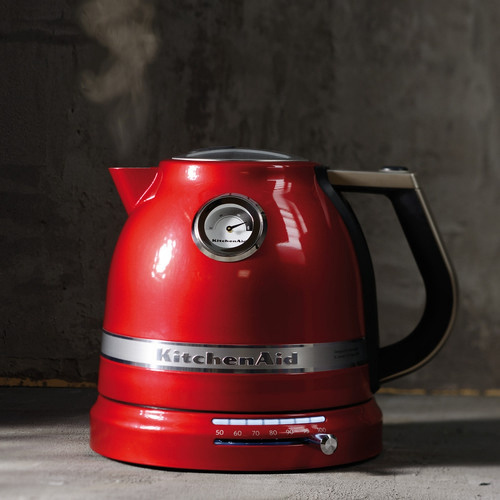 Электрочайник KitchenAid Artisan 5KEK1522EER красный на VALLES.TOP