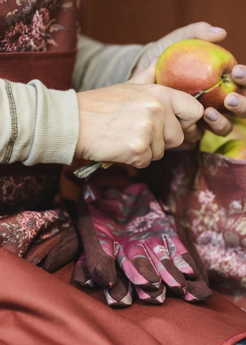 Перчатки садовые зимние GardenGirl Classic Cherry на VALLES.TOP