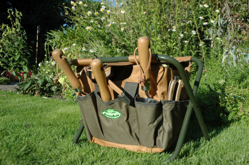 Стул Esschert Design Gardentools садовый с сумкой для инструментов, коричневый на VALLES.TOP