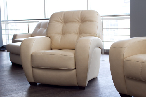 Кресло Форсайт от Britannica на VALLES.TOP