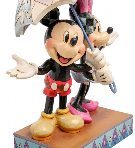 Фигурка Disney Traditions Микки и Минни с зонтом (Романтика под дождем) на VALLES.TOP
