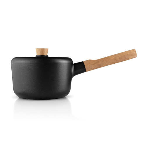 Сотейник EVA SOLO с крышкой Nordic Kitchen, с антипригарным покрытием Slip-Let, размер 16 см, 1,5 л на VALLES.TOP