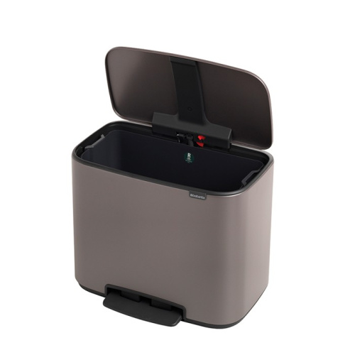Бак Brabantia Pedal Bin Bo мусорный, платиновый, 36 л на VALLES.TOP