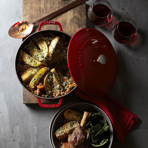 Сотейник STAUB с крышкой, диаметр 24 см на VALLES.TOP