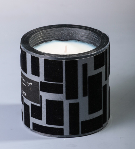 Свеча Jade Black ароматическая на VALLES.TOP