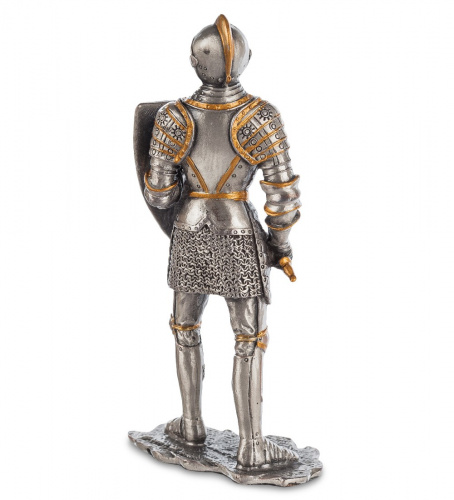 Статуэтка Veronese Воин с секирой WS-806 на VALLES.TOP