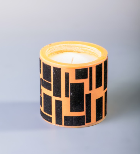 Свеча Янтарь и мирра ароматическая на VALLES.TOP