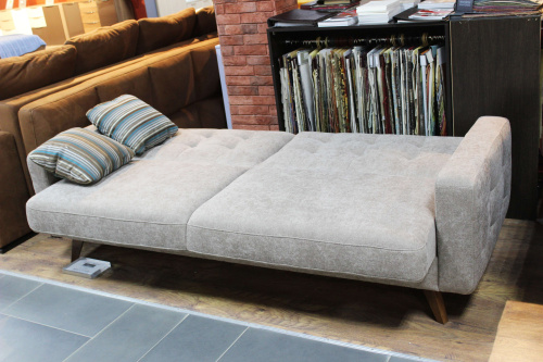 Диван Gala Collezione Nappa трехместный в ткани на VALLES.TOP