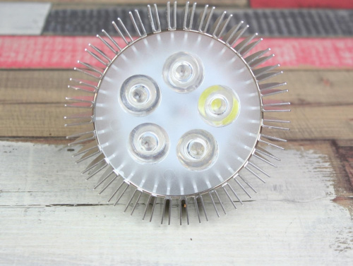 Лампа Luxury Plants светодиодная для растений, 15 Вт на VALLES.TOP